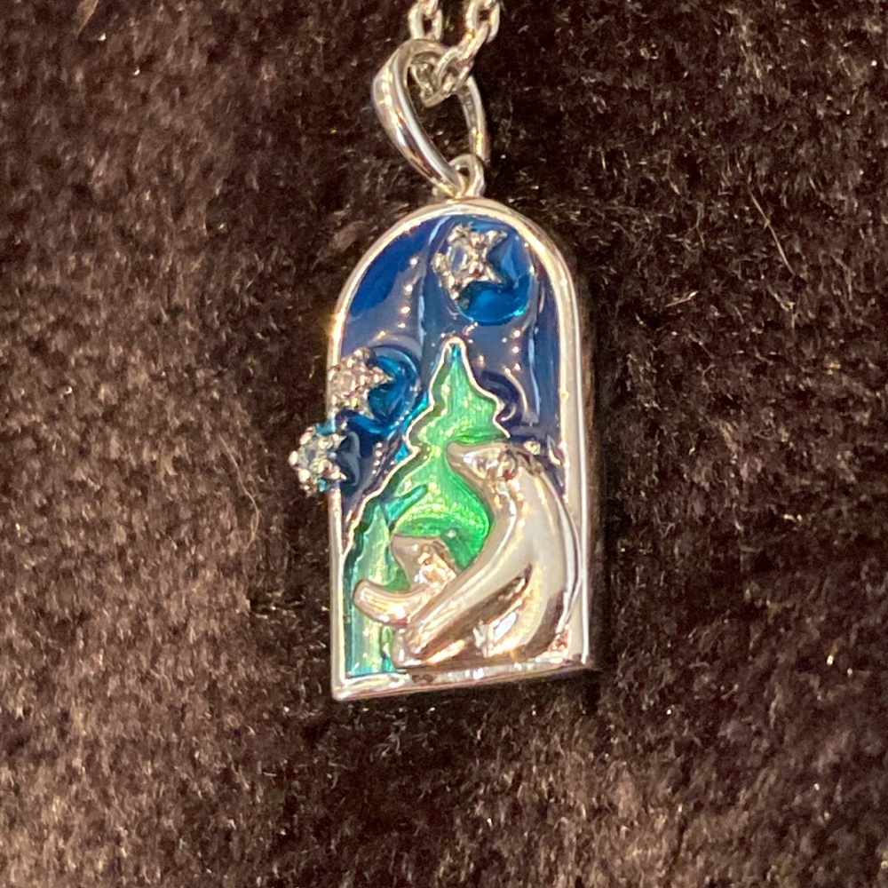 🍭Mom or Dad and Baby Bear Pendant 🐻 with Chain NWT